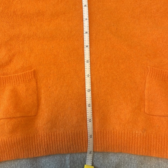 360 Cashmere sweater with patch pockets - Picture 7 of 7